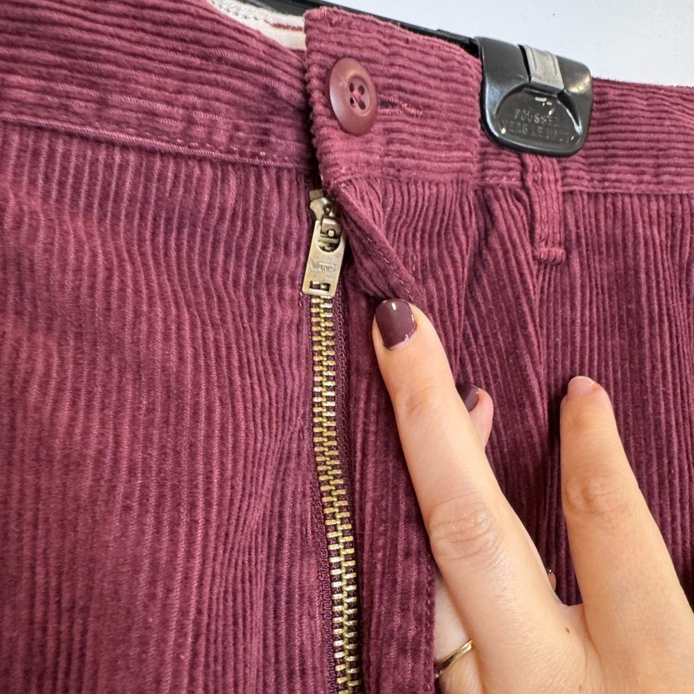 New Vans Burgundy Micro Dazed Cargo corduroy Pants size 33 - Picture 4 of 8
